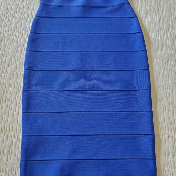 BCBG Max Azria bandage skirt - Picture 2 of 3